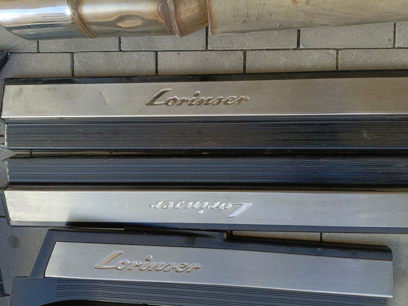 W140 Lorinser Exhaust, Side Vents, & Door Sills Package - Image 14