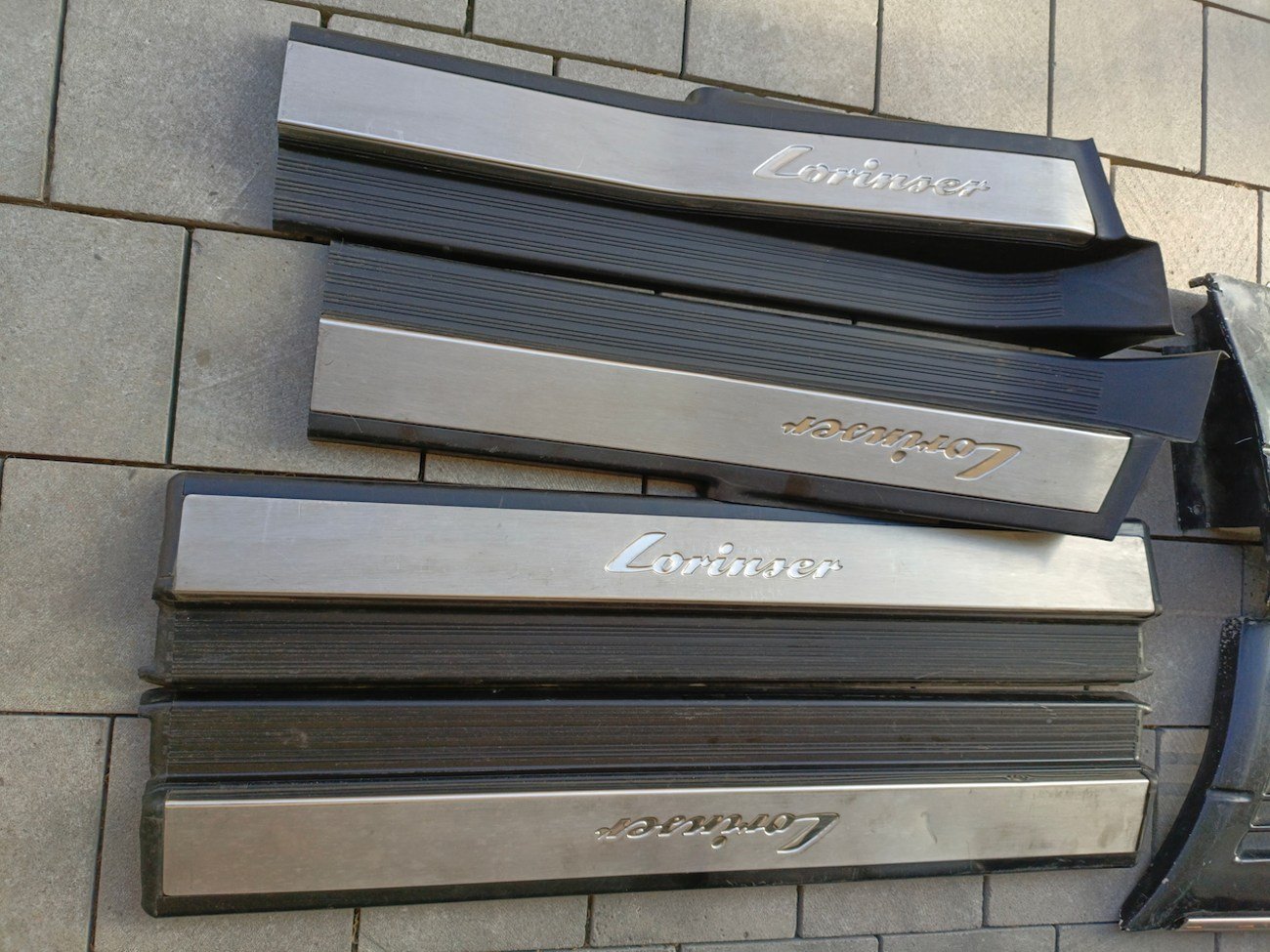 W140 Lorinser Exhaust, Side Vents, & Door Sills Package - Image 12