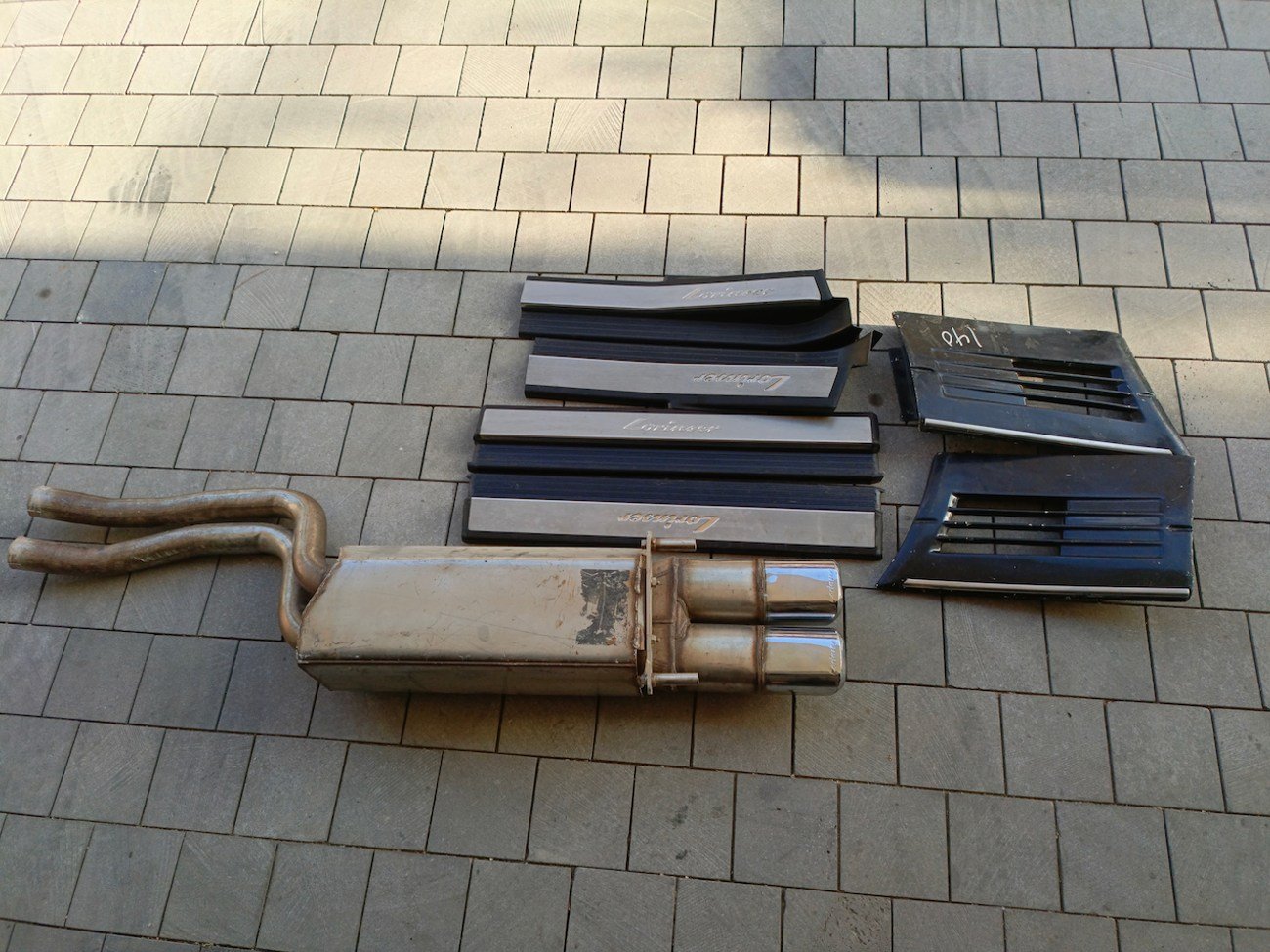 W140 Lorinser Exhaust, Side Vents, & Door Sills Package