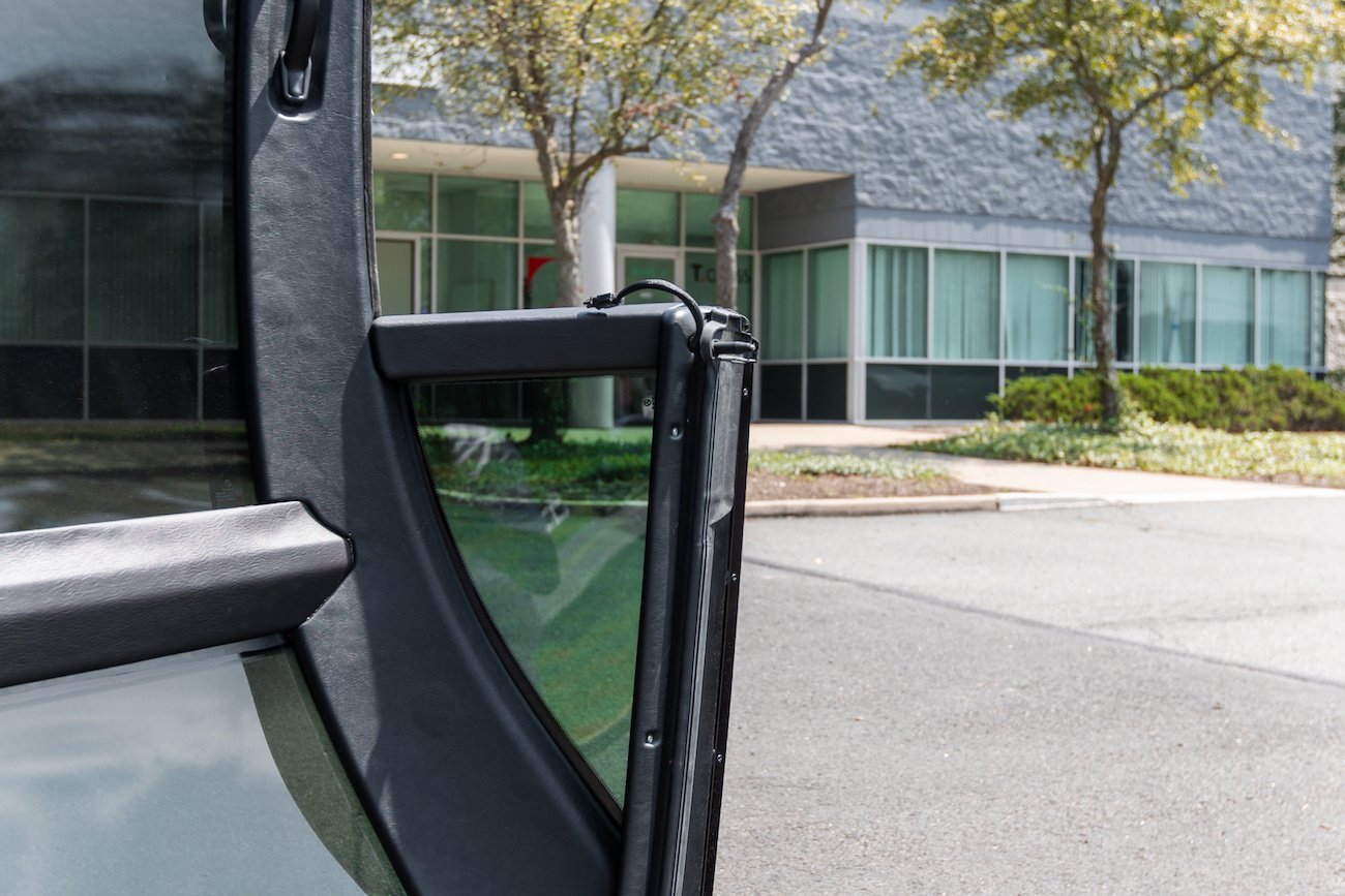 1990–2002 Mercedes-Benz R129 SL Panoramic Hardtop - Image 6