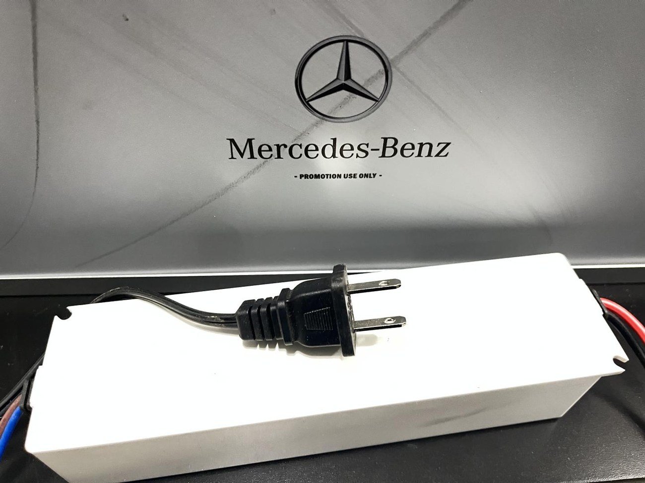 Mercedes-Benz Promotional Illuminated Sign - Image 4