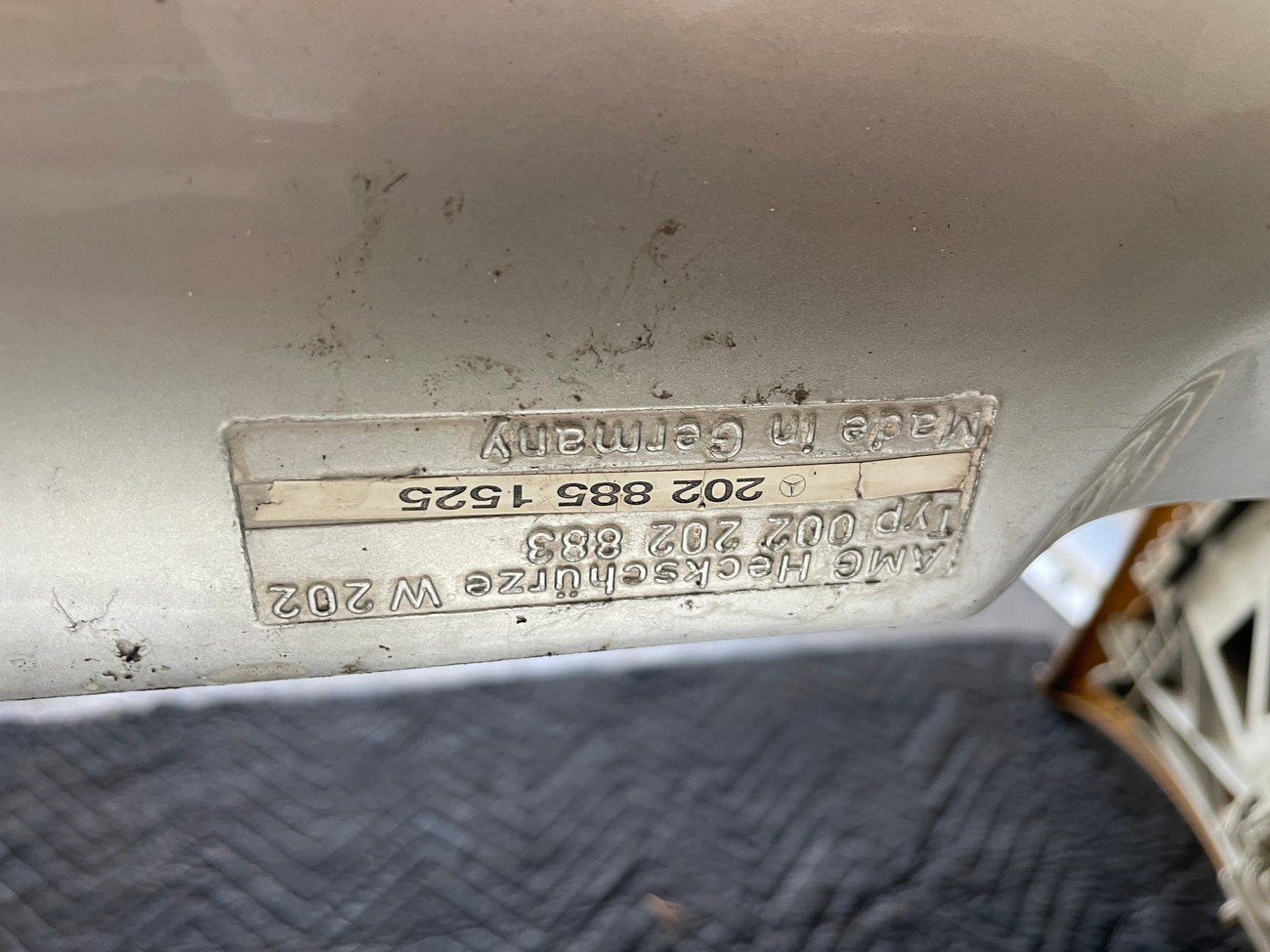 W202 Mercedes-Benz C43 AMG Body Kit - Image 18