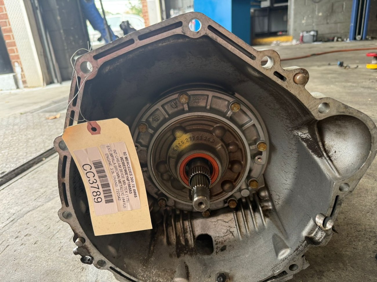 W124 300E / 300TE 4MATIC Transmission - Image 9