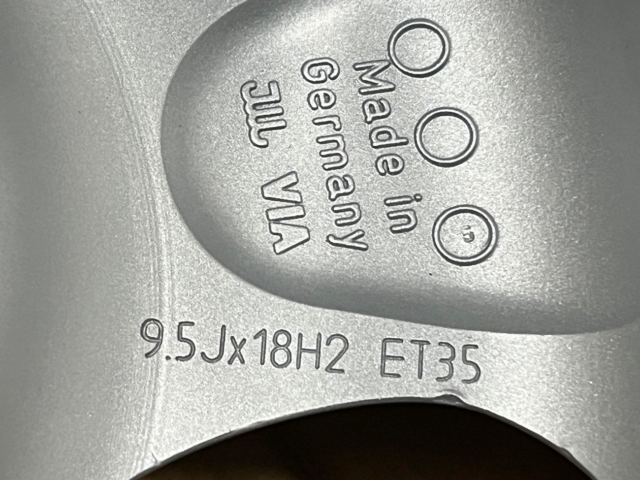 Staggered 3-Piece 18" BRABUS Monoblock IV Wheels - Image 6