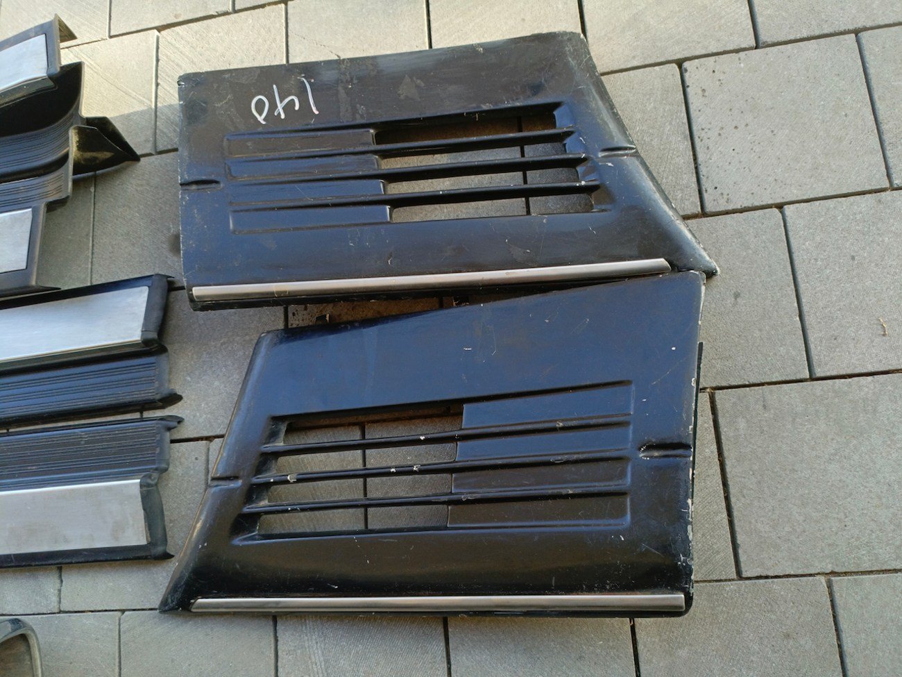 W140 Lorinser Exhaust, Side Vents, & Door Sills Package - Image 5