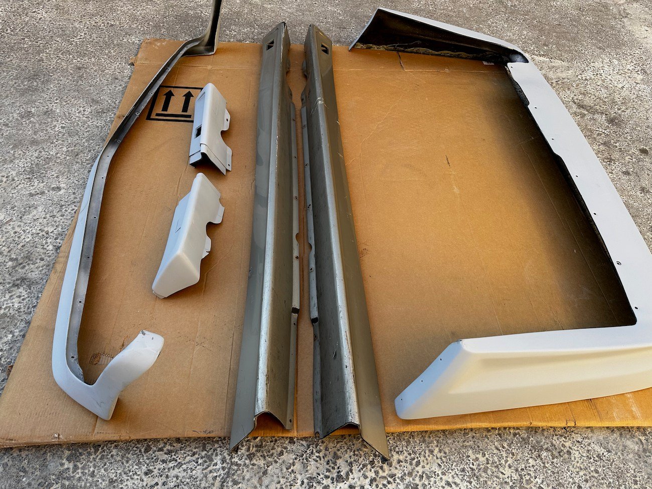 Pre-Merger Gen 2 AMG Body Kit for Euro W126 SE/SEL (1986–1991) - Image 5