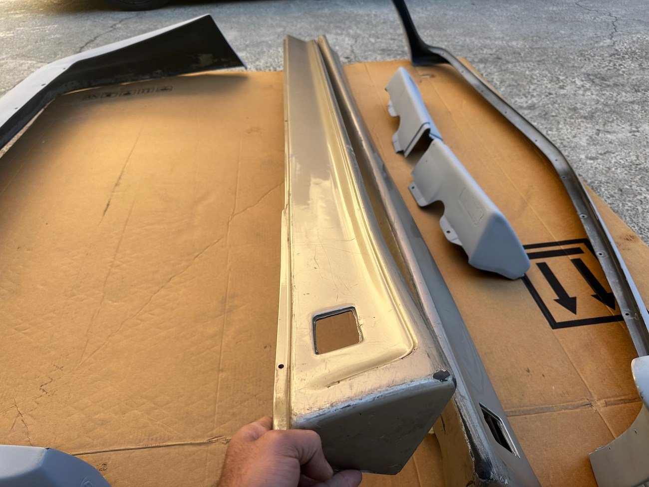 Pre-Merger Gen 2 AMG Body Kit for Euro W126 SE/SEL (1986–1991) - Image 3