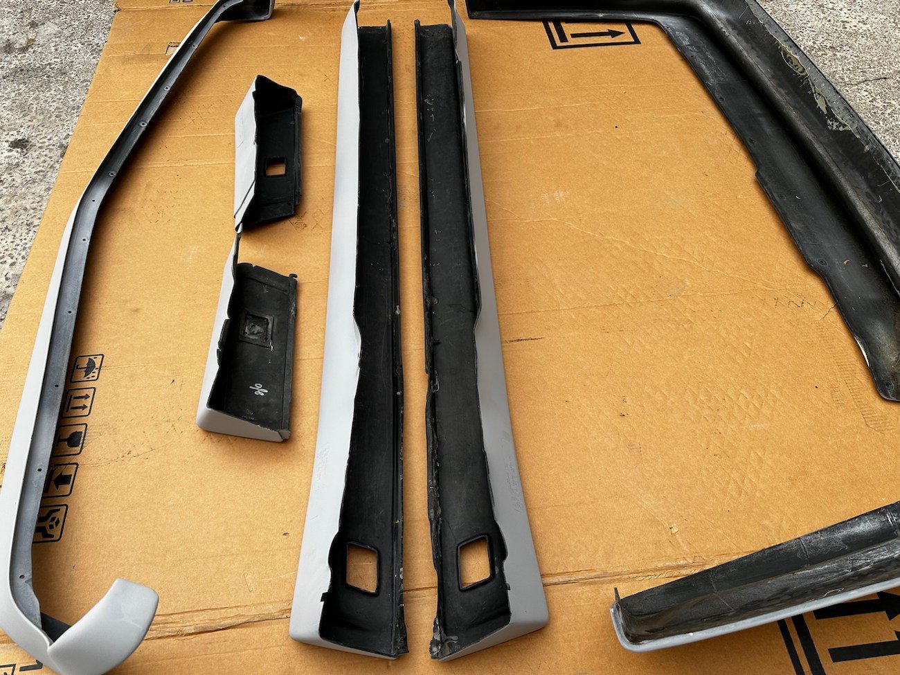 Pre-Merger Gen 2 AMG Body Kit for Euro C126 SEC (1986–1991) - Image 3