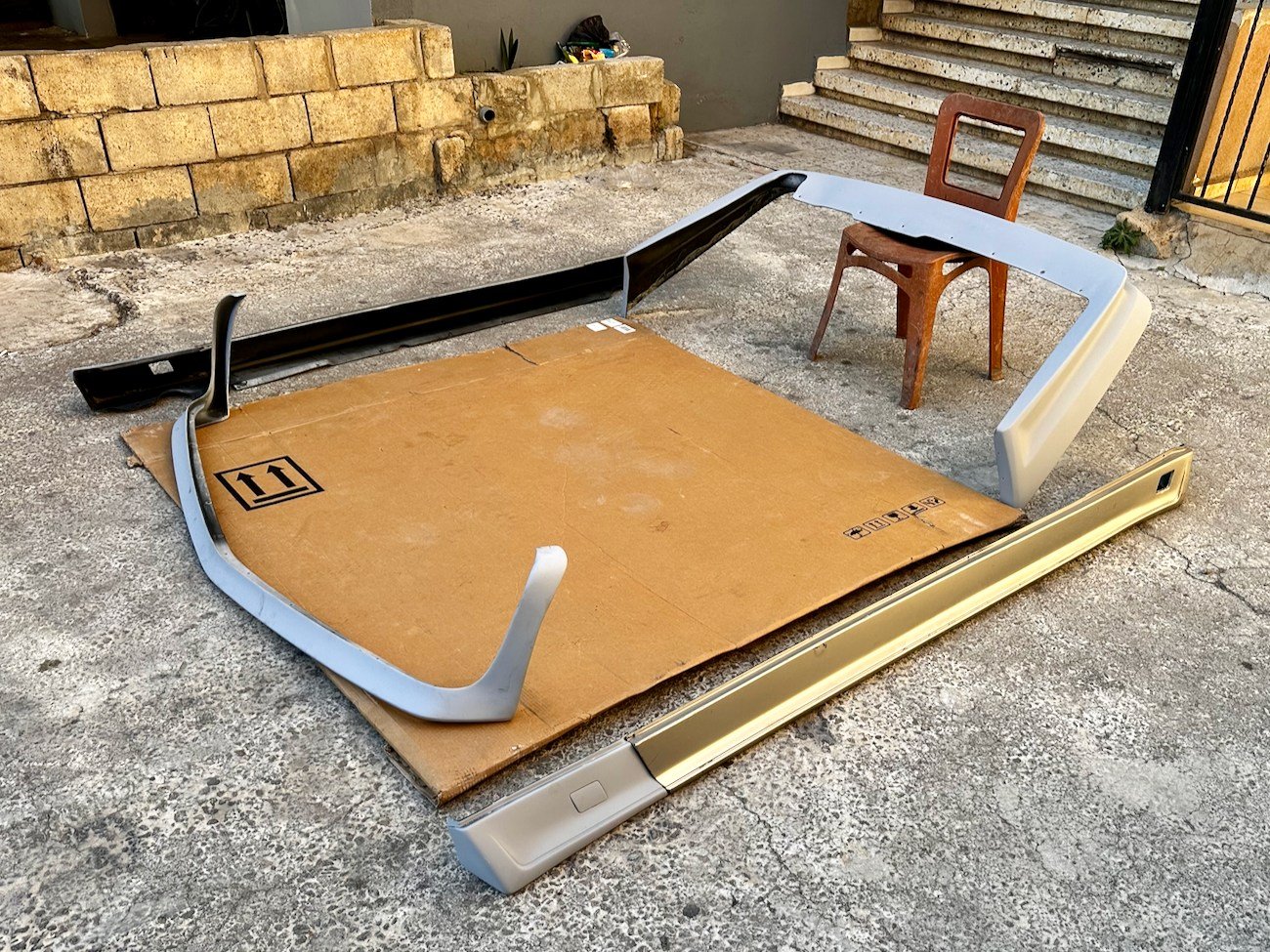 Pre-Merger Gen 2 AMG Body Kit for Euro W126 SE/SEL (1986–1991) - Image 11