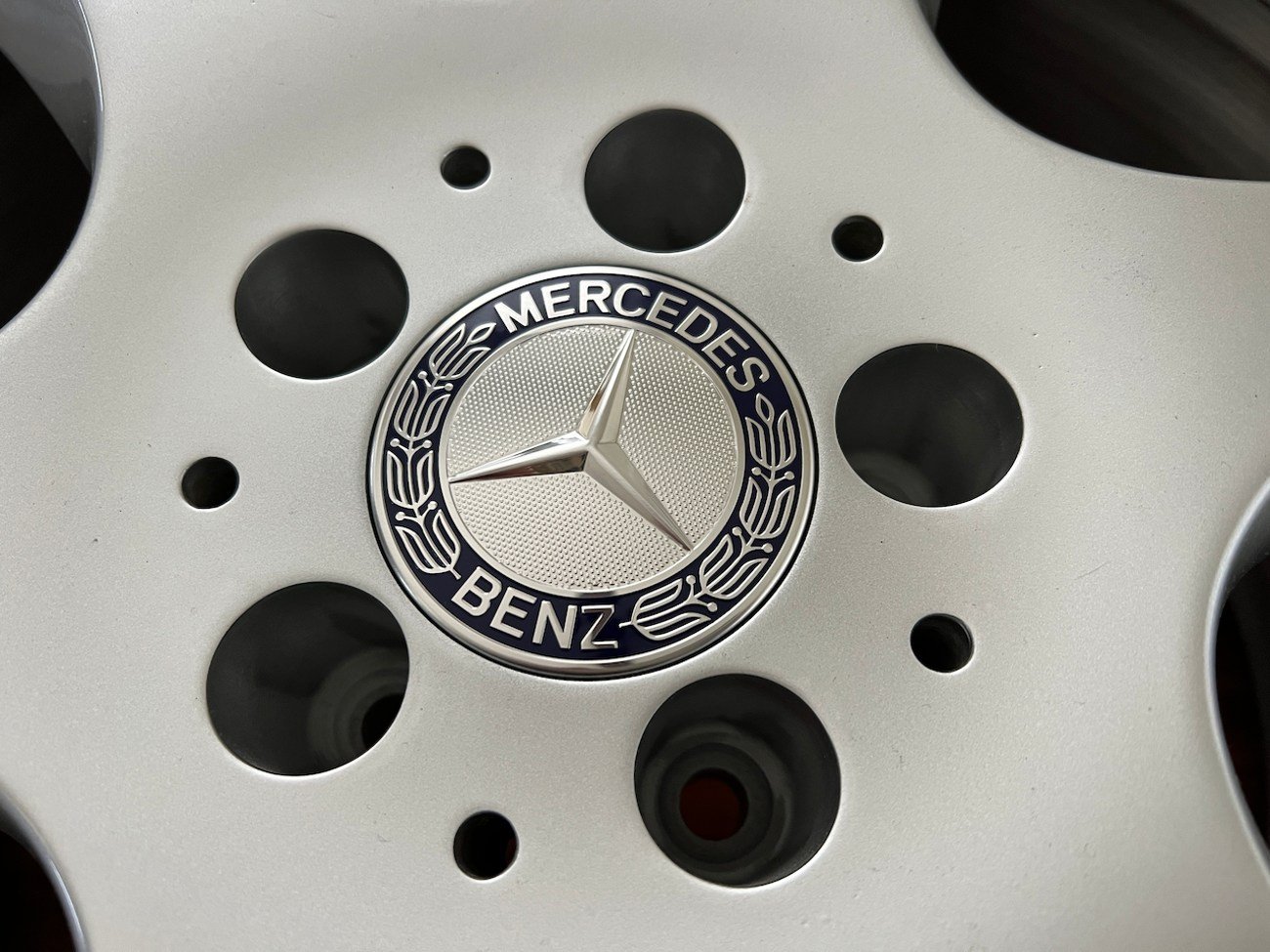 Staggered 18 R129 Silver Arrow Wheels - Image 7