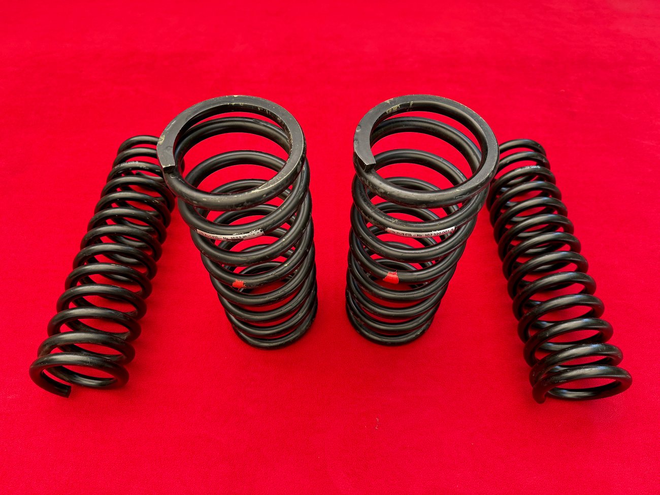 NOS R107/C107 Premerger AMG Lowering Springs - Image 9