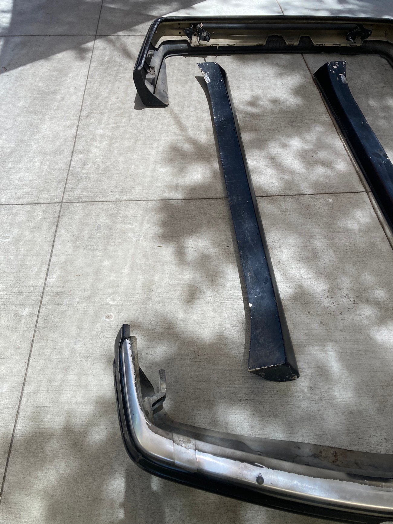 Lorinser Body Kit for Mercedes-Benz C126 - Image 23