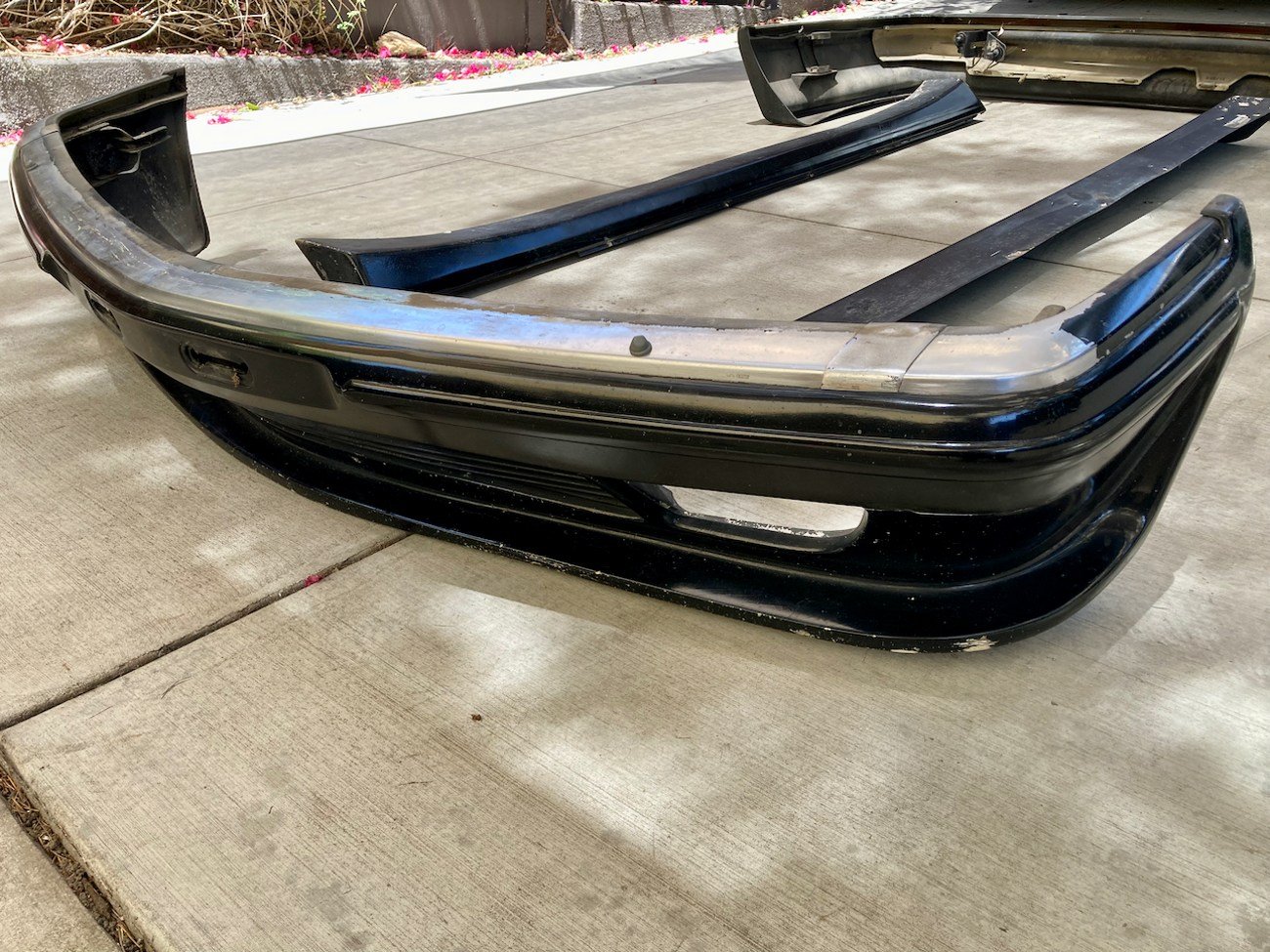 Lorinser Body Kit for Mercedes-Benz C126 - Image 20