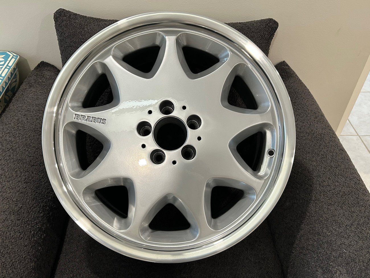 Authentic 19" BRABUS Monoblock III Wheels - Image 5