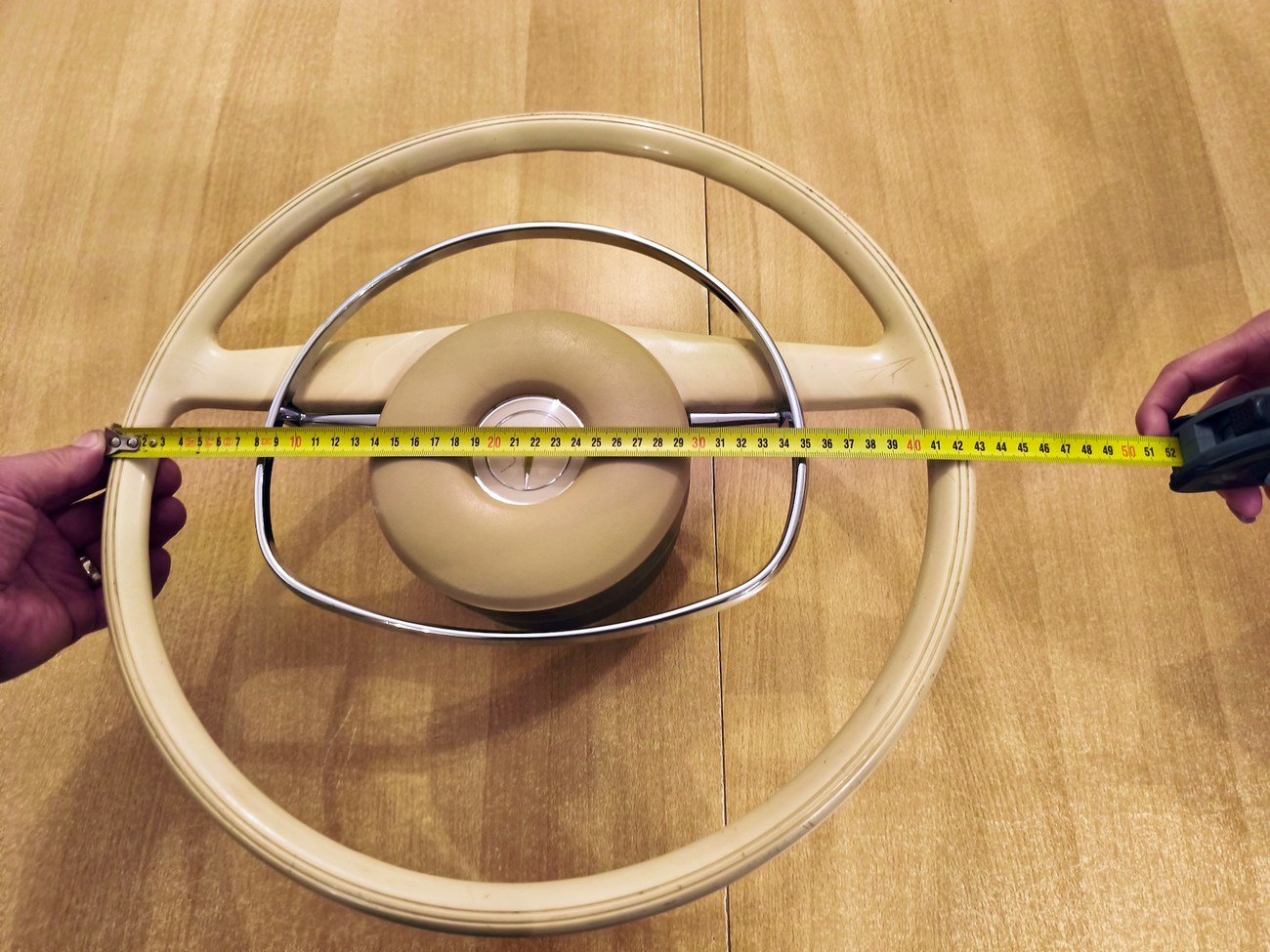 Petri Bakelite Steering Wheel (Fits W108, W109, W111, W113, W114, W115)