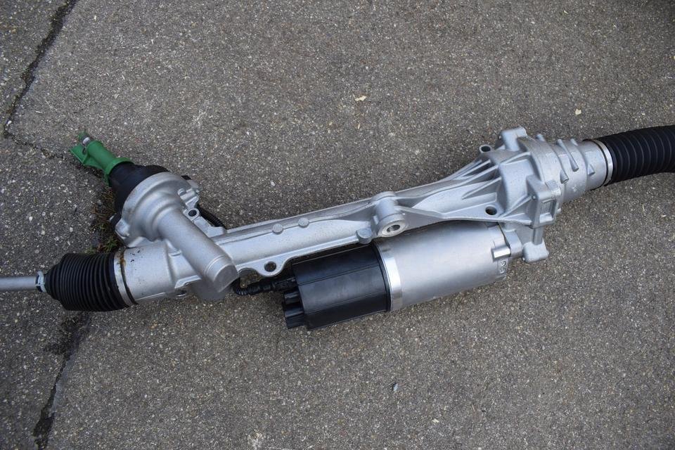 Genuine Mercedes W907 Steering Gear