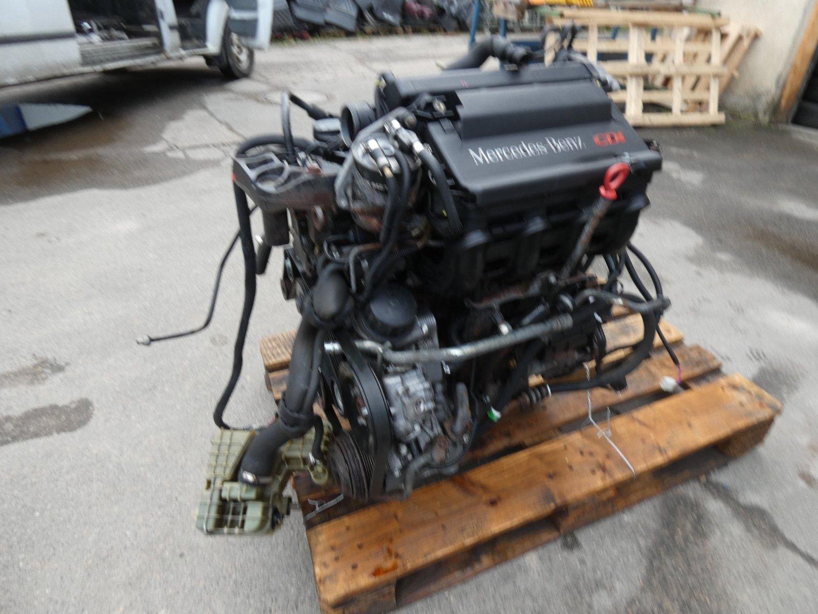 Mercedes-Benz Vito W638 Engine - Image 9