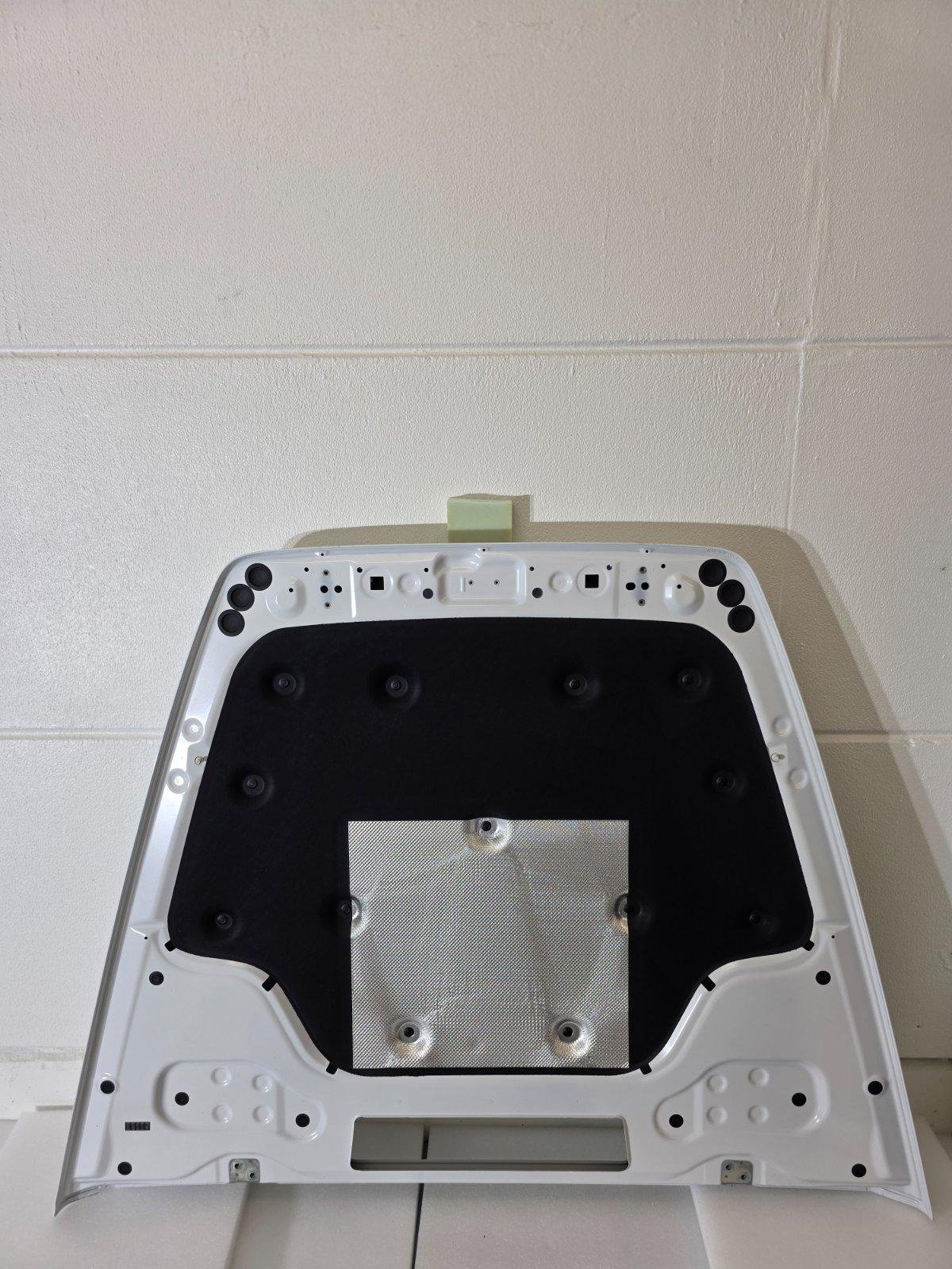 Original Mercedes G-Class Bonnet with Insulation Mat — A4638802700 - Image 2