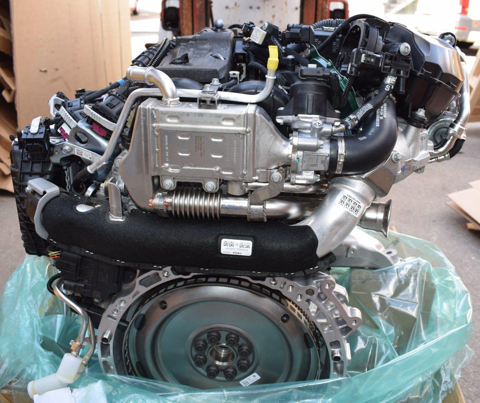 Original Mercedes Engine OM654 - Image 4