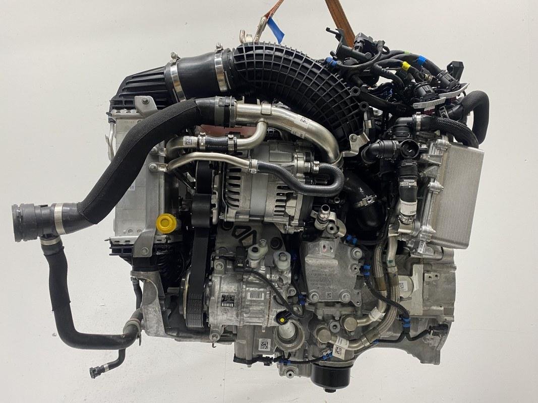 Mercedes-AMG C63 S Engine M139.580 (W206, 2022) - Image 6