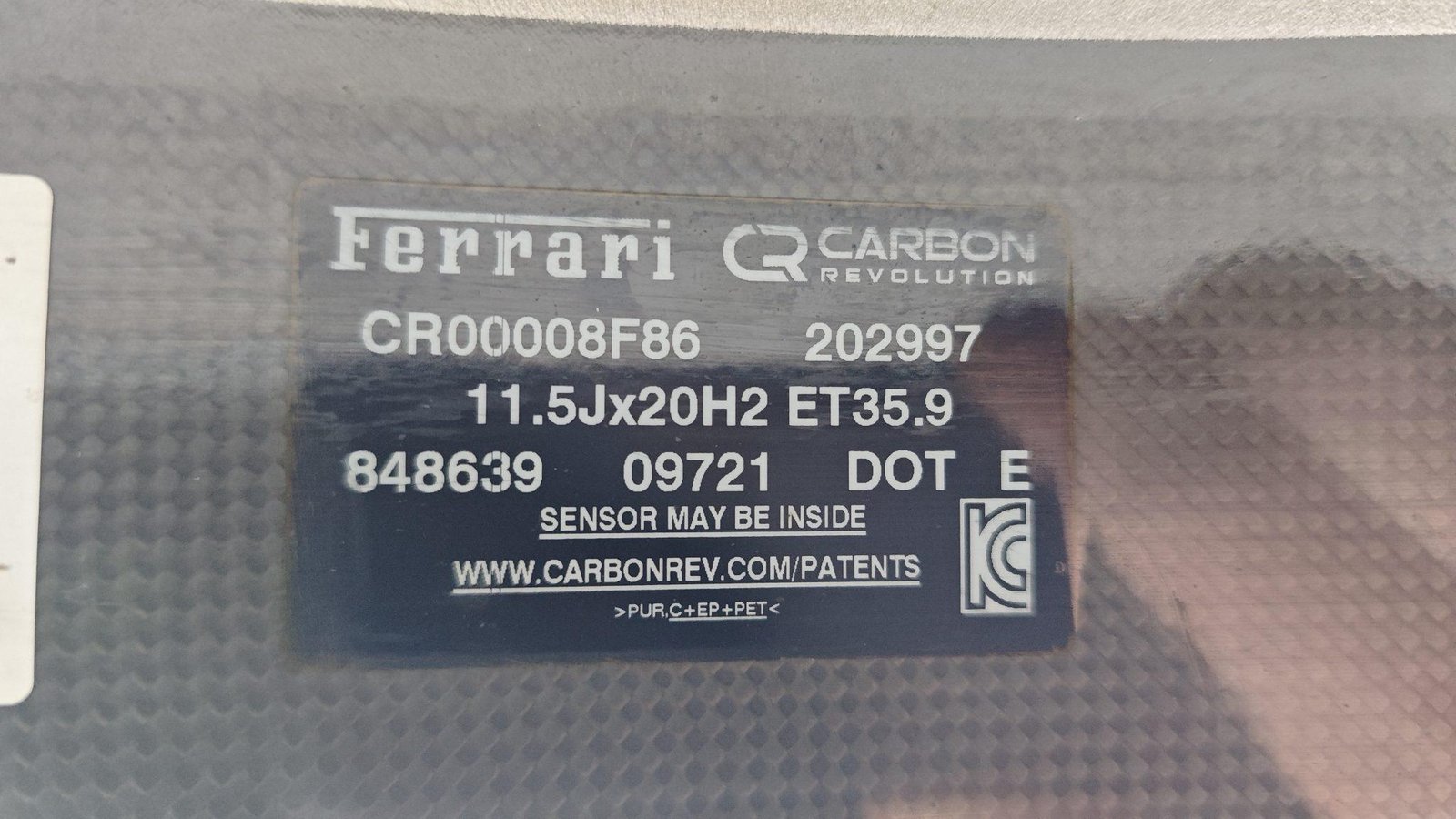 Carbon-Fiber Wheels for Ferrari SF90 - Image 10