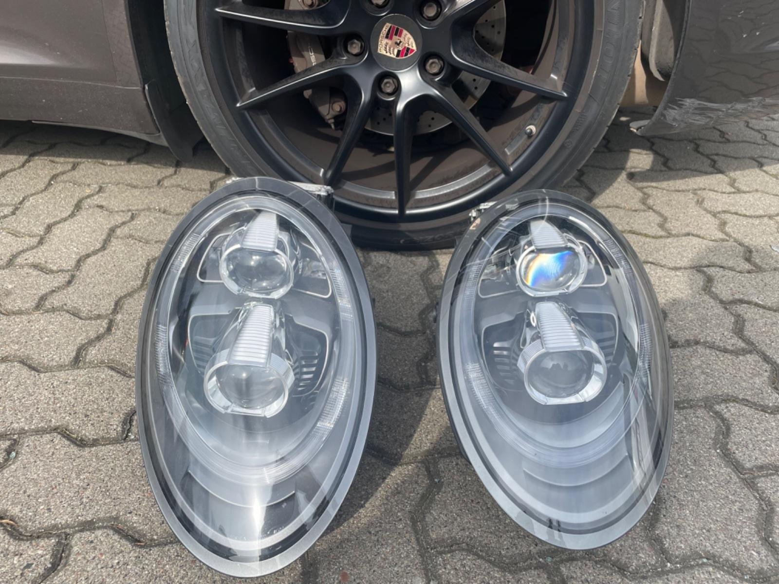 Porsche 911 PDLS Headlights (991.2)