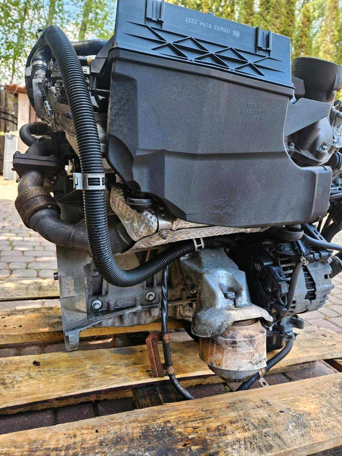 Mercedes-Benz OM642 350 CDI V6 Diesel Engine - Image 4