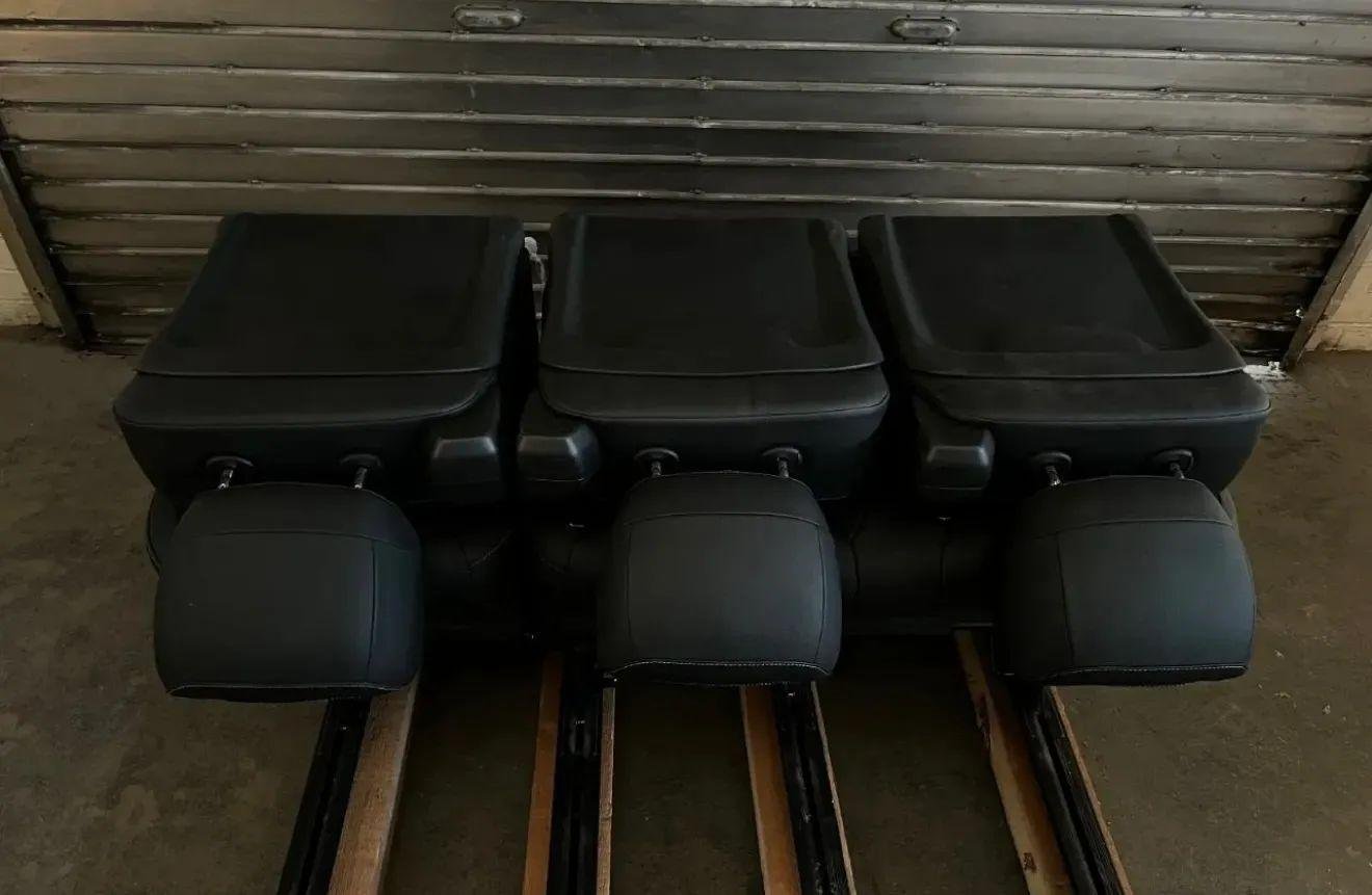 Mercedes-Benz V-Class / Vito 3-Seater Rear Bench Seat - Image 2