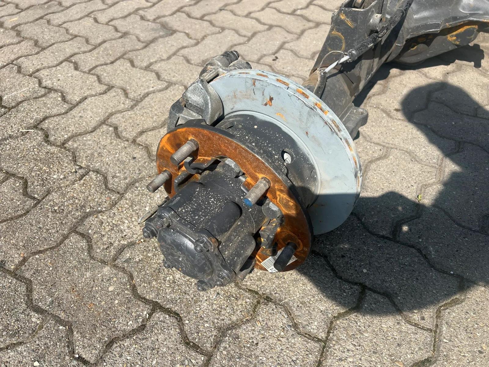 Mercedes-Benz Sprinter Complete Axle - Image 3