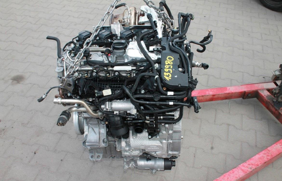 Mercedes-AMG S45 Engine - Image 5