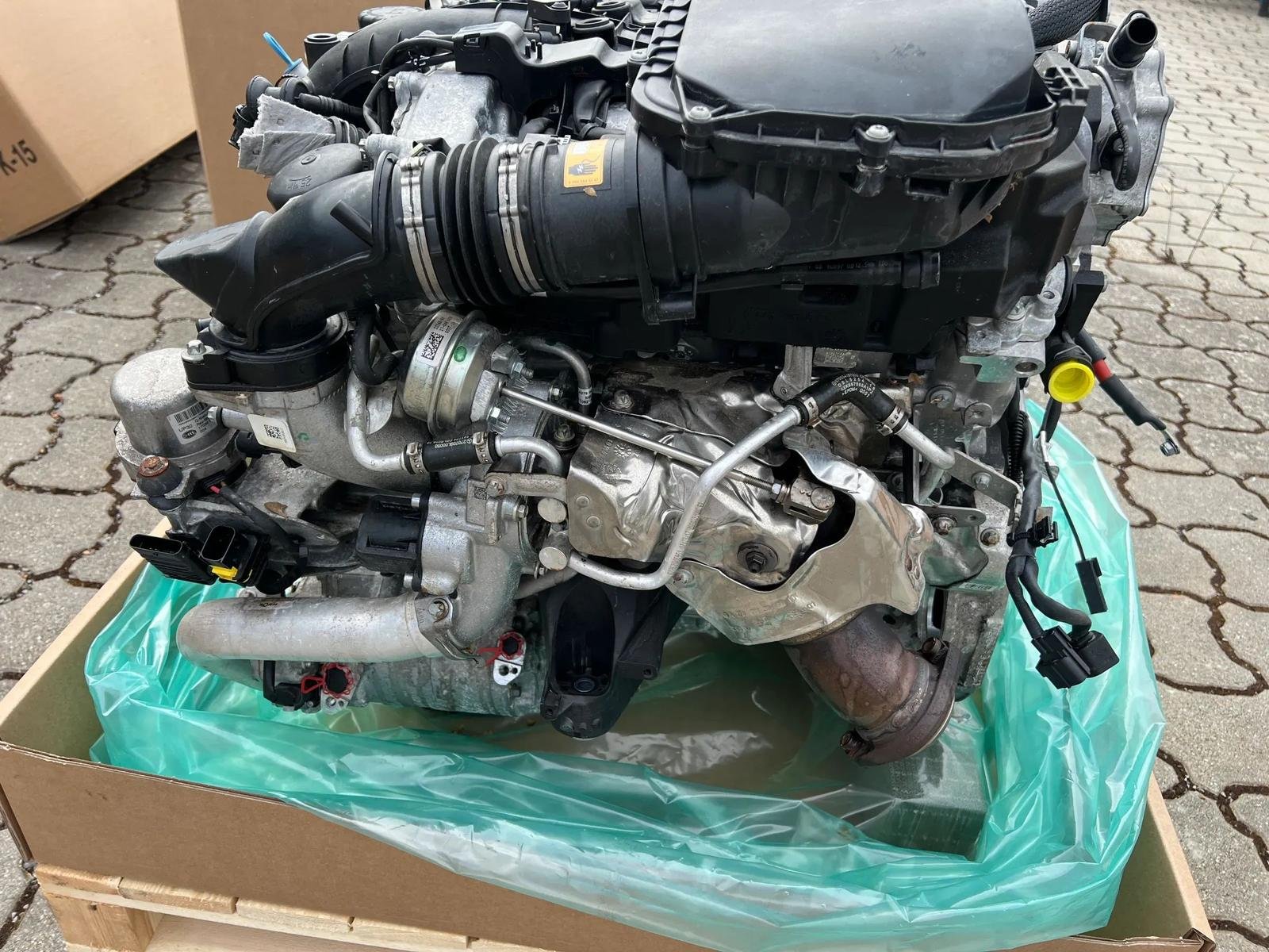 Mercedes-Benz V6 Engine – S-Class W222 - Image 9