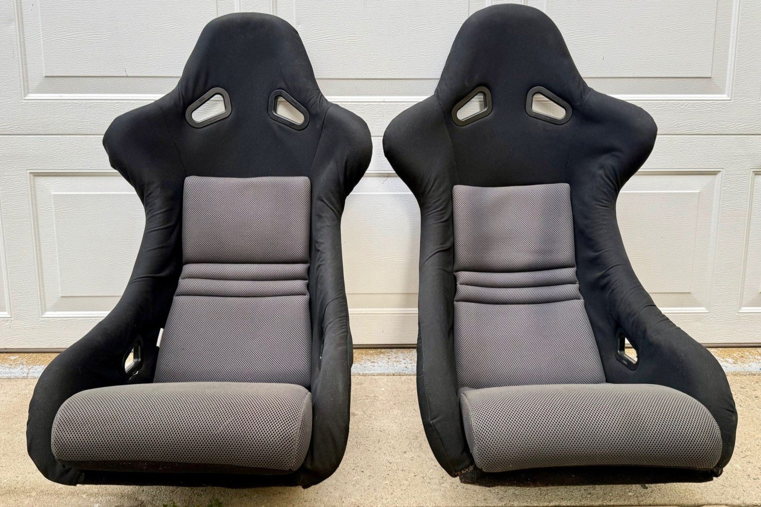 Ferrari 348 Challenge bucket seats - Image 2
