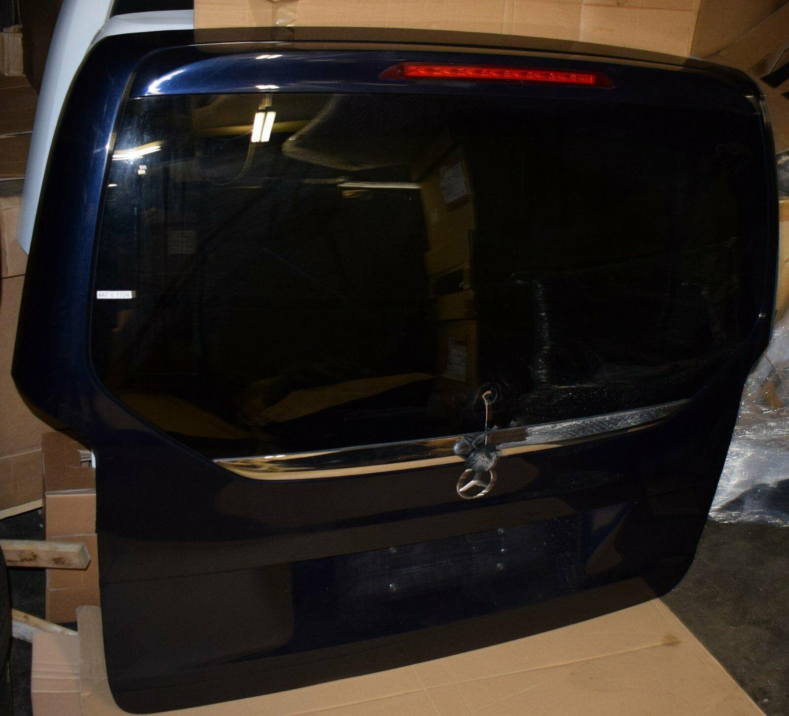 Mercedes W447 V-Class Tailgate - Image 2