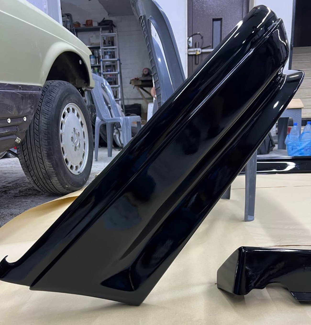 W126 Gen 2 Premerger AMG Body Kit - Image 18