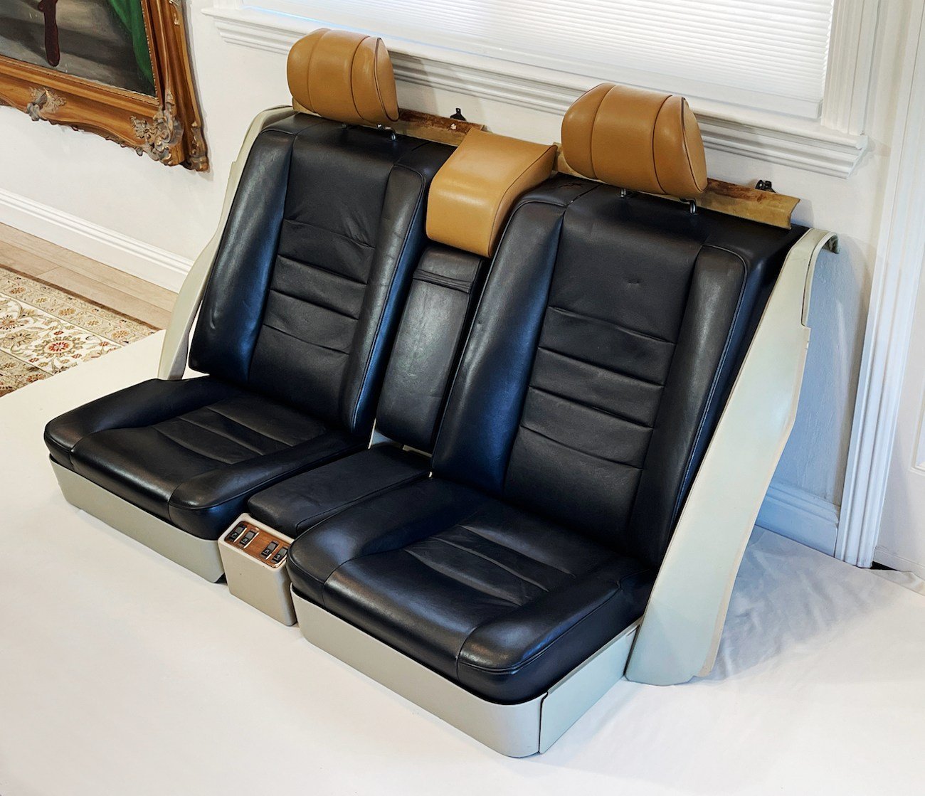 Mercedes-Benz W126 Split Rear Seats