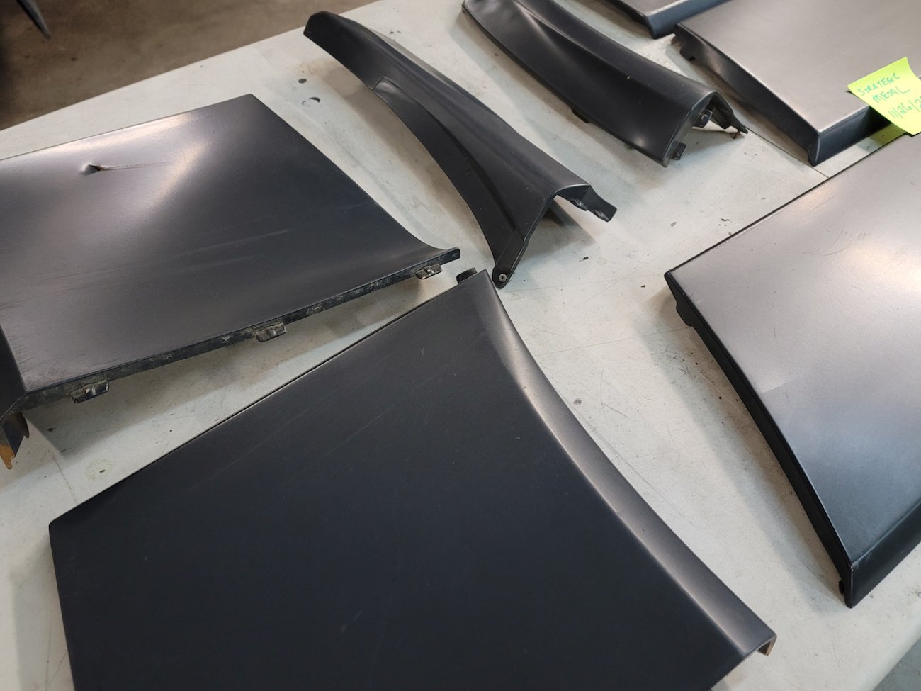 Mercedes-Benz W201 190E Cosworth 2.3-16 Body Kit - Image 4