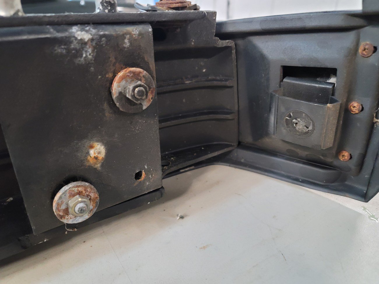 Mercedes-Benz W201 190E Cosworth 2.3-16 Body Kit - Image 3