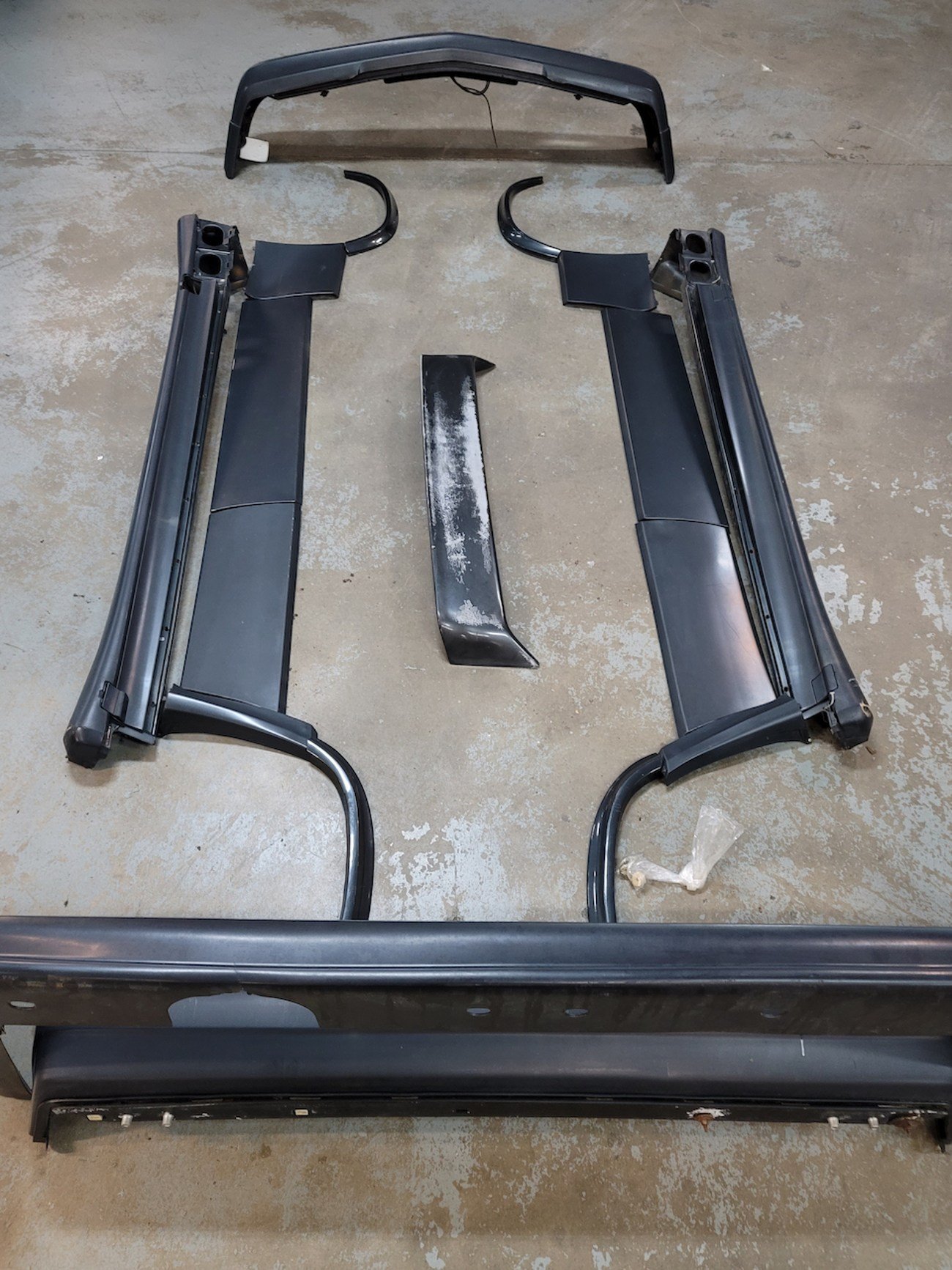 Mercedes-Benz W201 190E Cosworth 2.3-16 Body Kit - Image 10