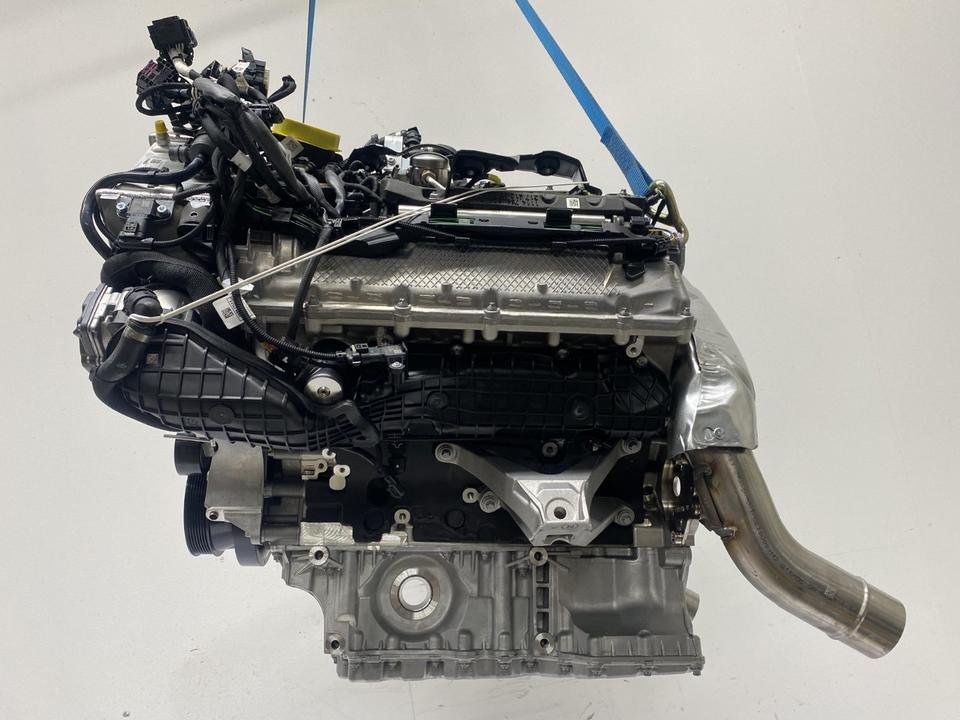 BMW Alpina XB7 Engine N63M15A - Image 2