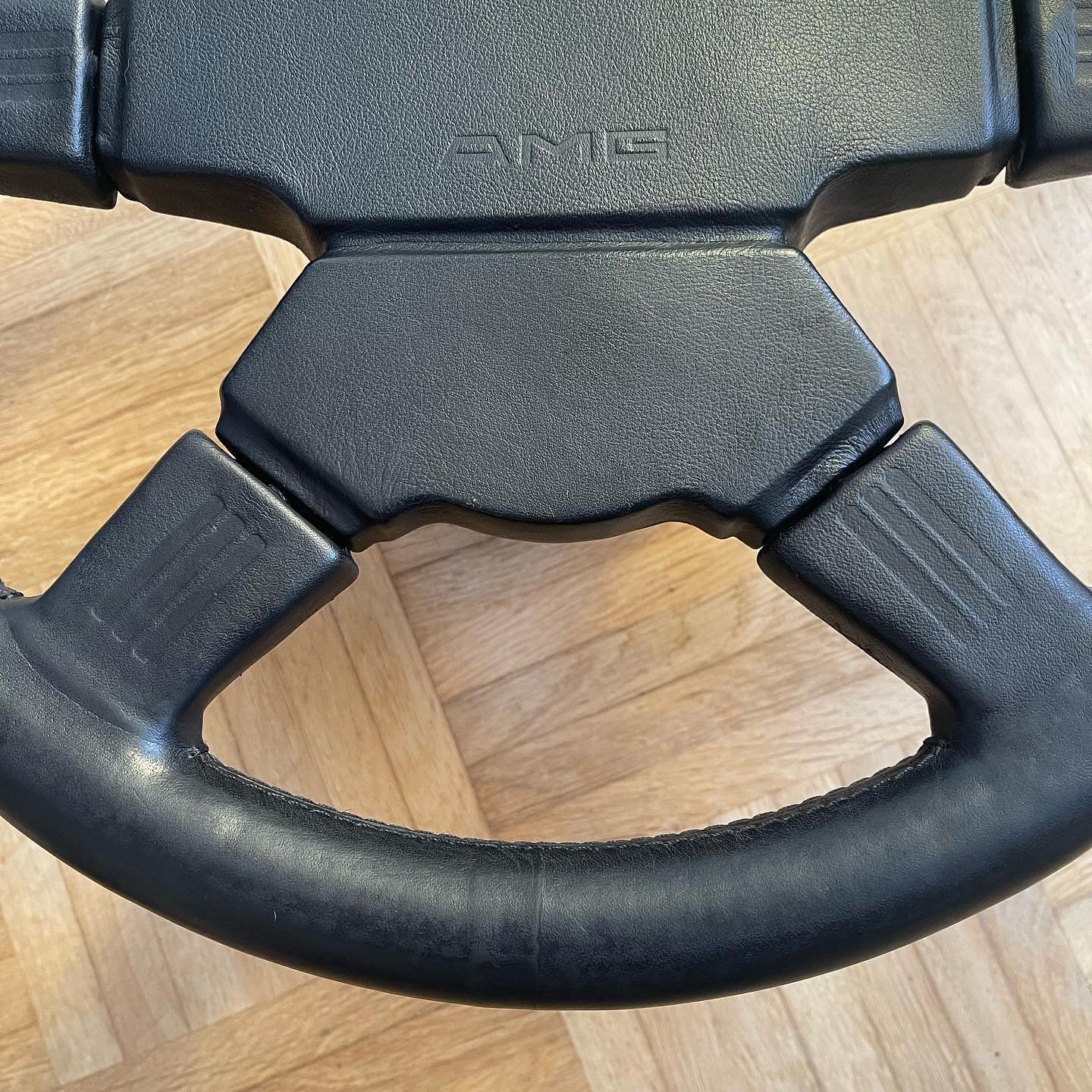 Steering Wheel AMG MOMO M38 - Image 3