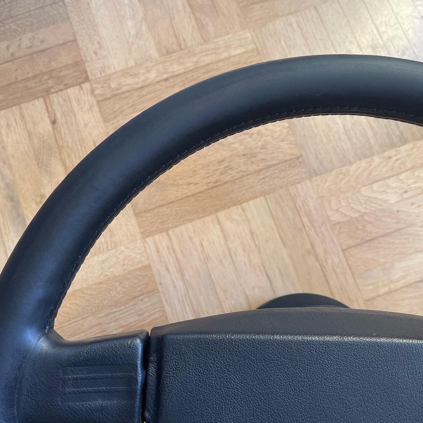 Steering Wheel AMG MOMO M38 - Image 7