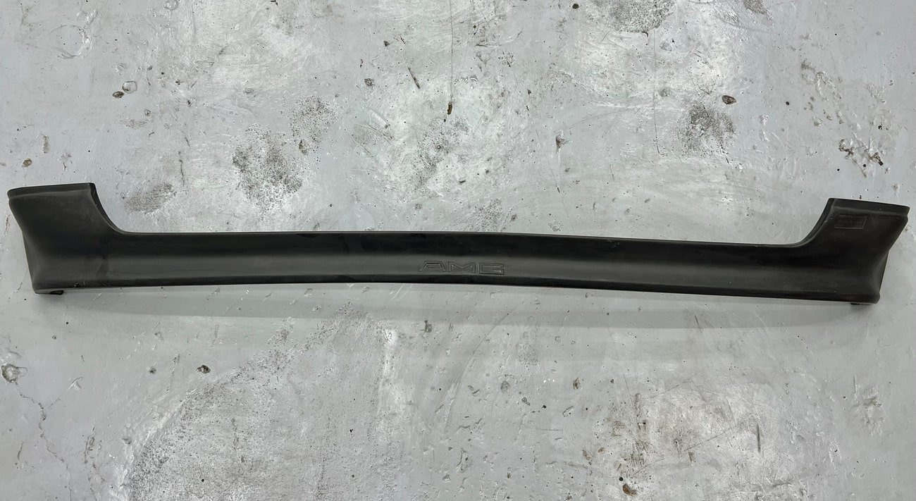W126 AMG Front Lip Spoiler - Image 4