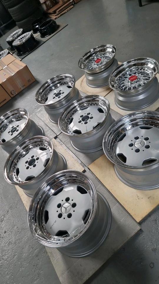 Genuine AMG Aero III 17 Monoblock Alloy Wheels - Image 3