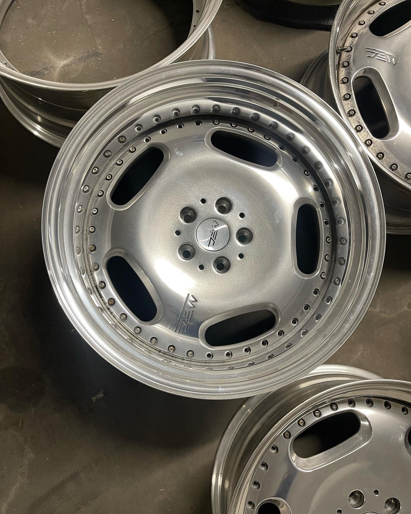 MEC Classico 3-Piece Wheels - Image 3