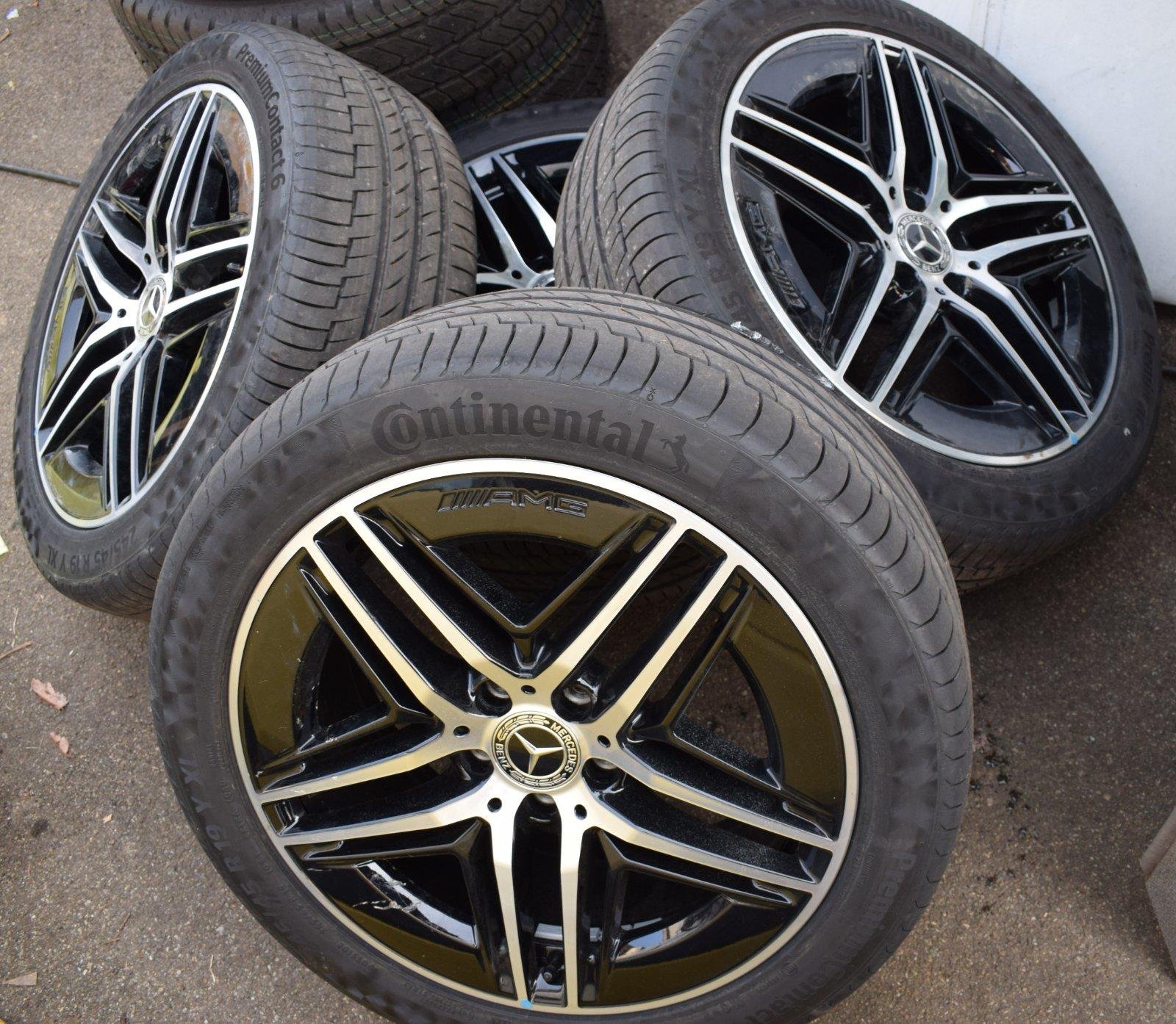 Mercedes W447 AMG 19-Inch Summer Alloy Wheels