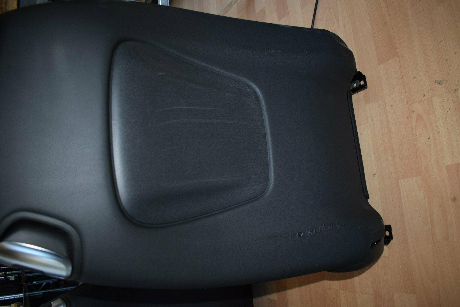 Mercedes C-Class A205 Convertible Leather Interior - Image 9