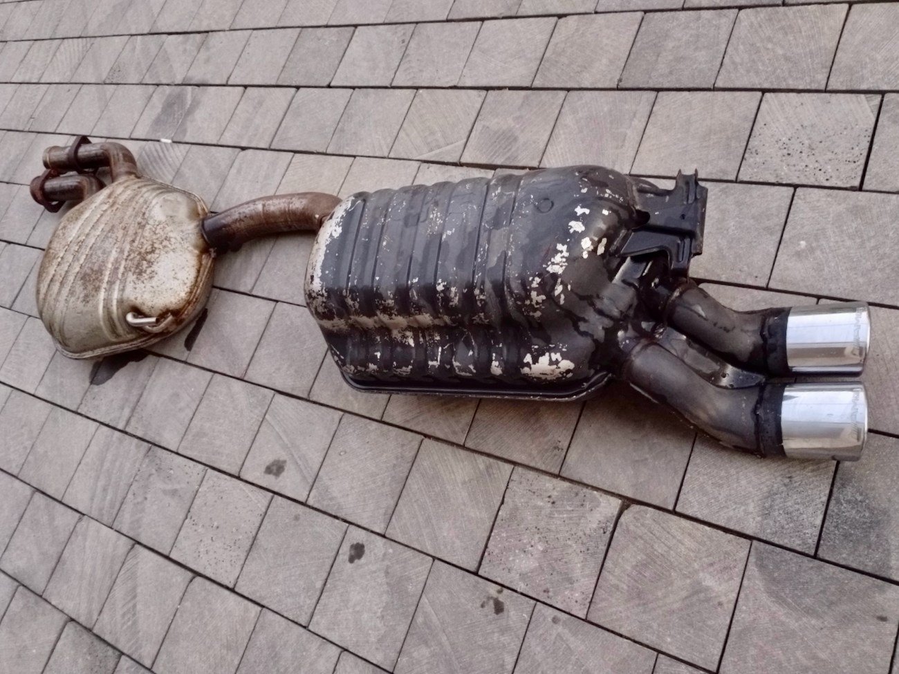 Premerger AMG R129 Exhaust System - Image 4