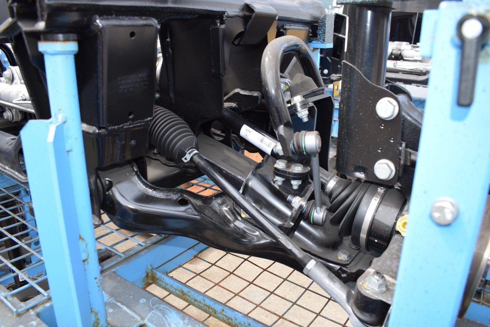 Original Mercedes Sprinter W907 Front Axle - Image 8