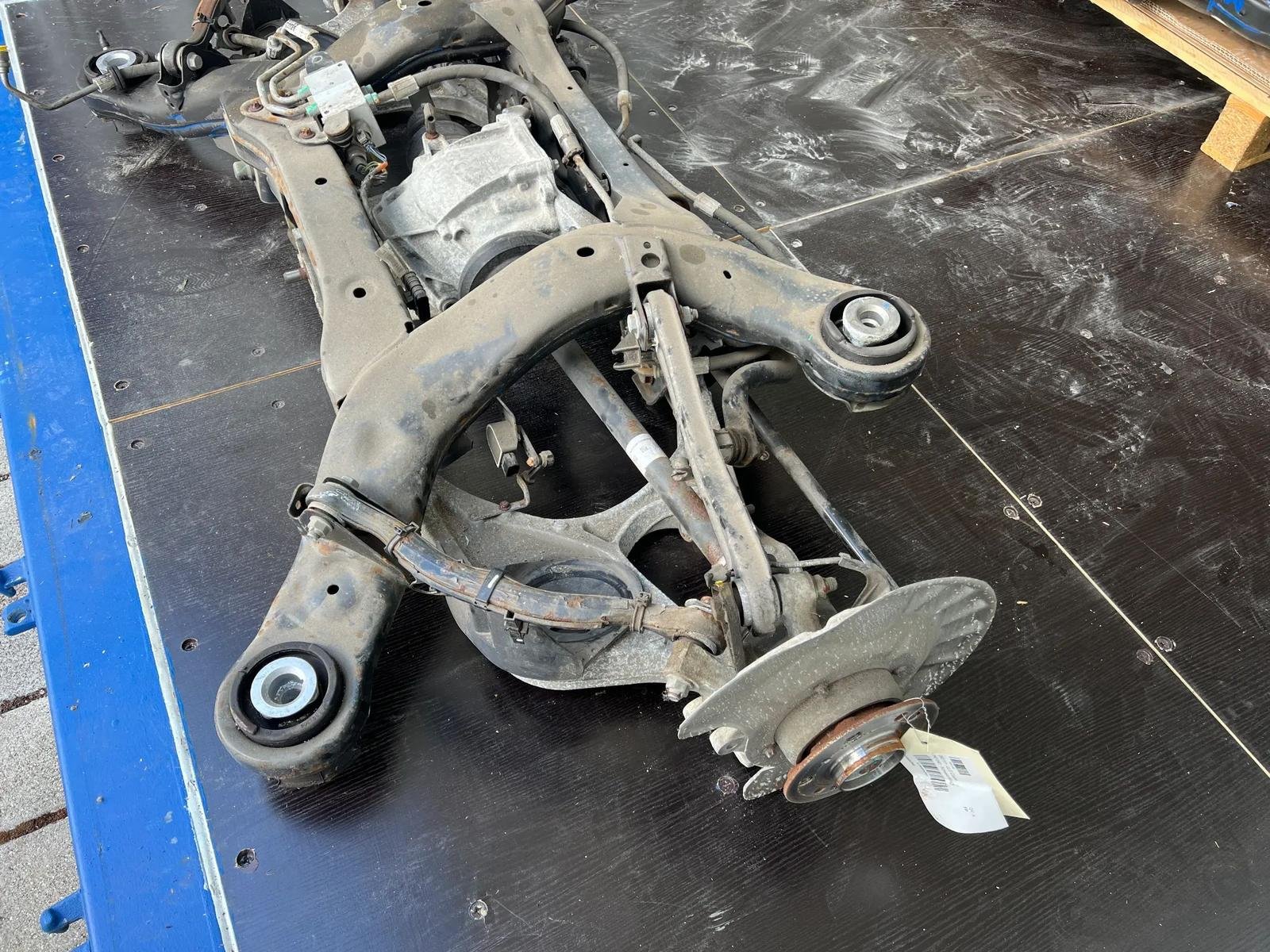 Mercedes-Benz W166 GLE-Coupé Rear Axle with Differential - Image 8