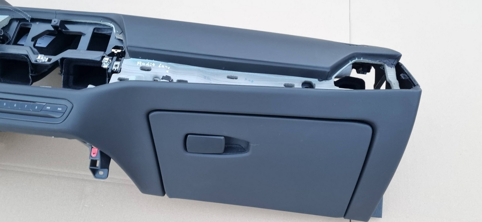 BMW Nappa Smooth-Leather Dashboard - Image 11